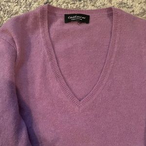 Lord and Taylor cashmere V neck sweater